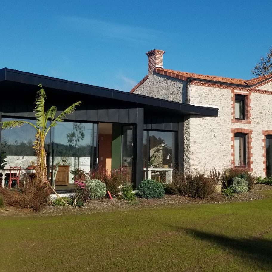 Extension, Agence MAD