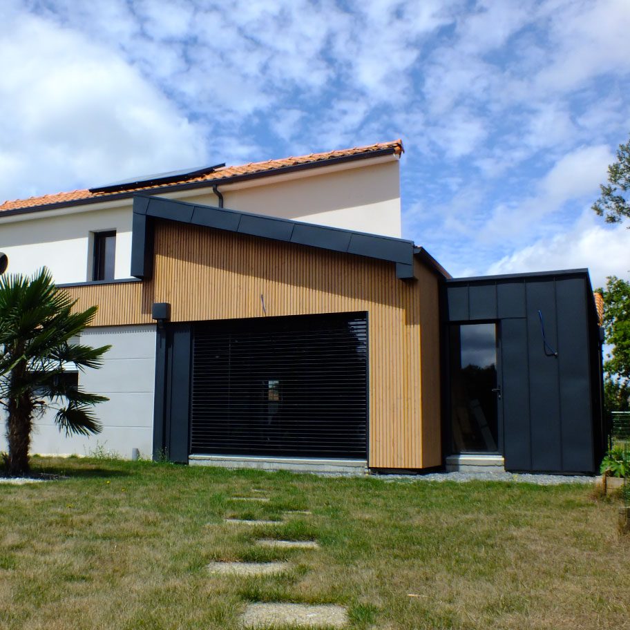 Extension, Agence MAD